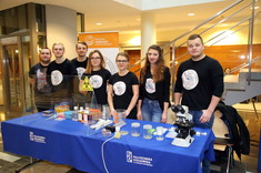 [FOTO, VIDEO] Tysiąc uczniów na seminarium chemicznym w Politechnice Rzeszowskiej